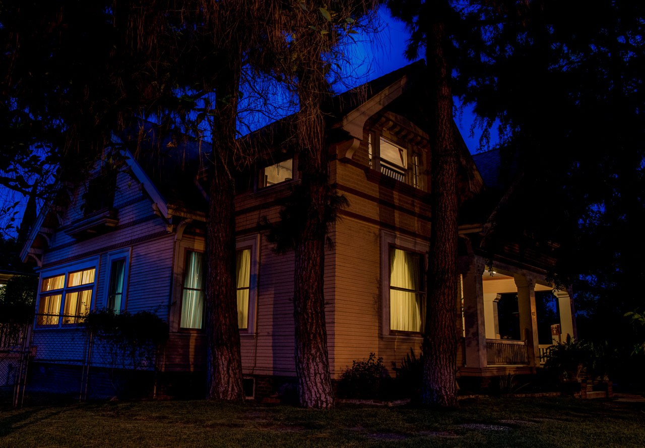 Ep. 33 The Haunting of The Harris House in Glendale, CA.Minisode